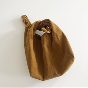 MERIT corduroy tie purse